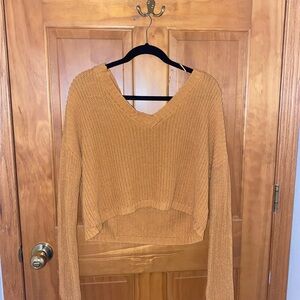 Gold/Tan Knited Aeropostale Sweater, size XS but can fit S or M, barely worn